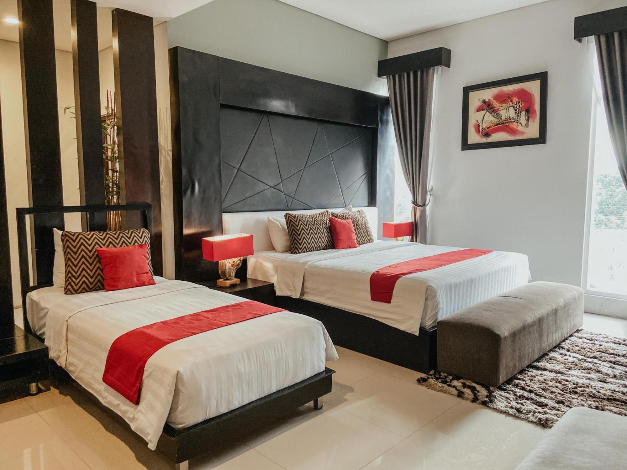 Prima Sr Hotel & Convention Yogyakarta Слеман Экстерьер фото