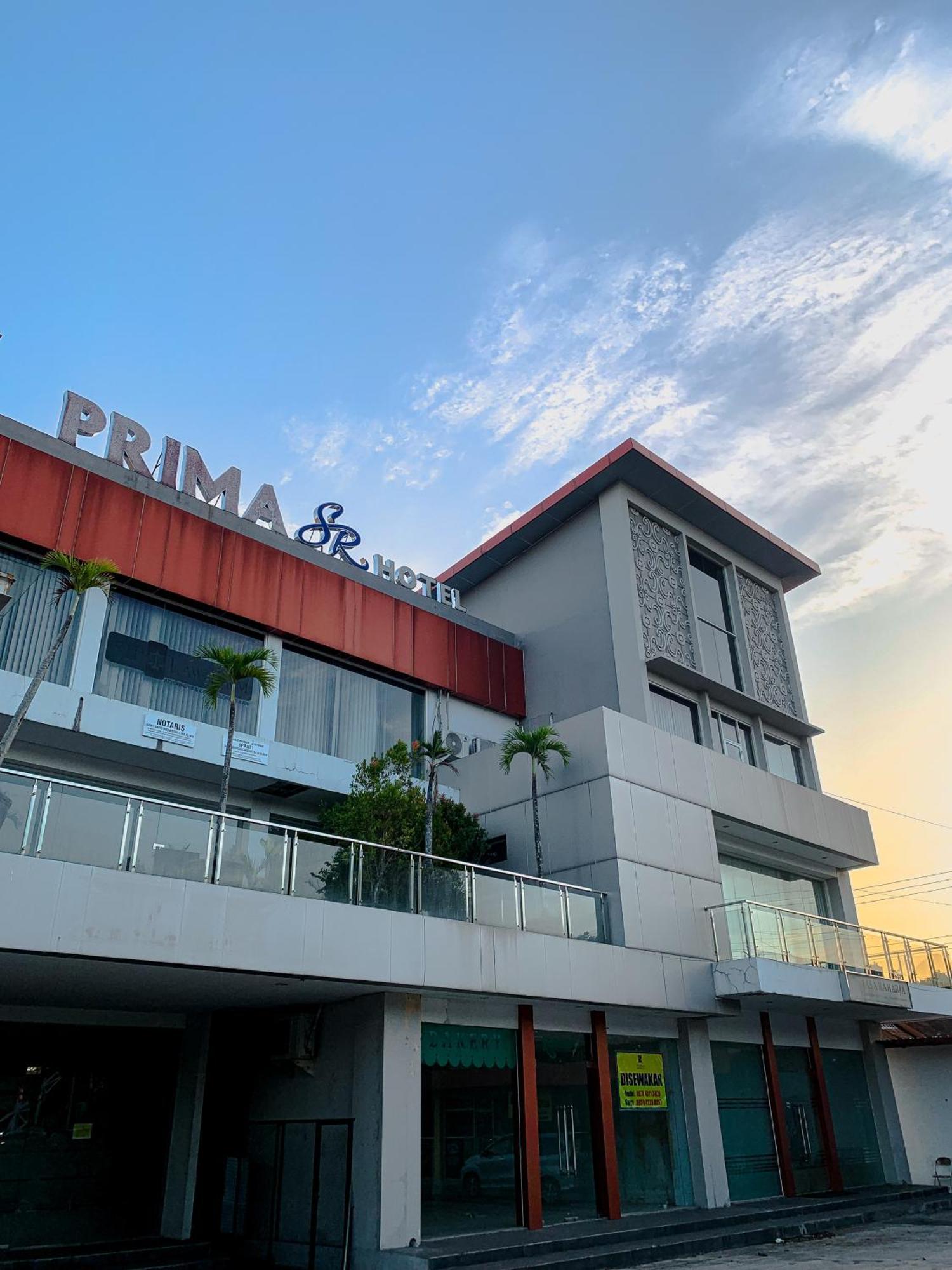 Prima Sr Hotel & Convention Yogyakarta Слеман Экстерьер фото