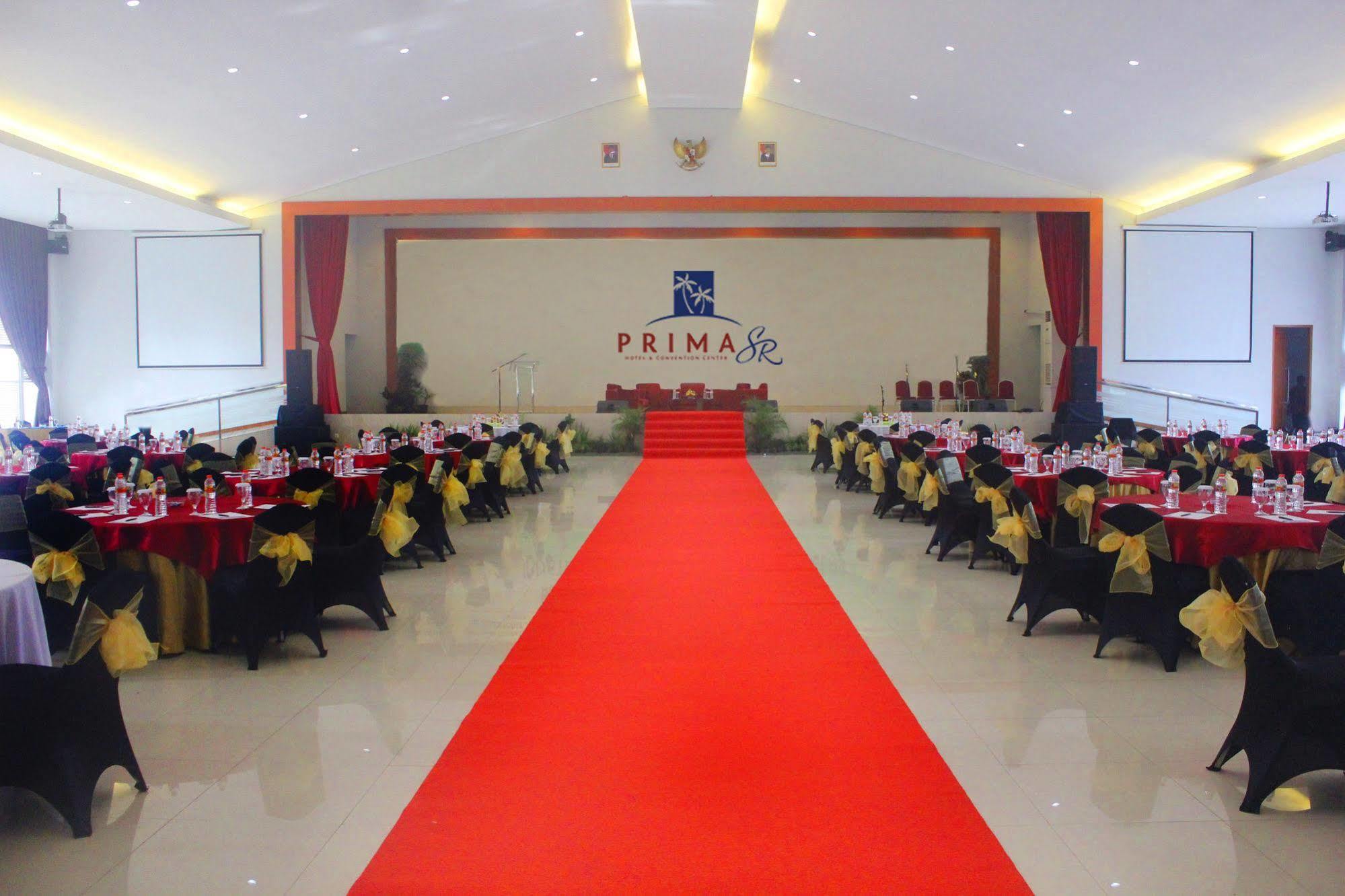 Prima Sr Hotel & Convention Yogyakarta Слеман Экстерьер фото